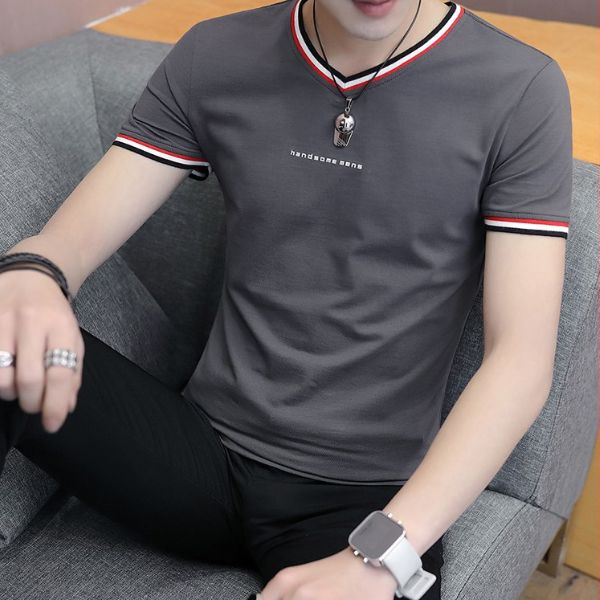 áo thun cổ tim